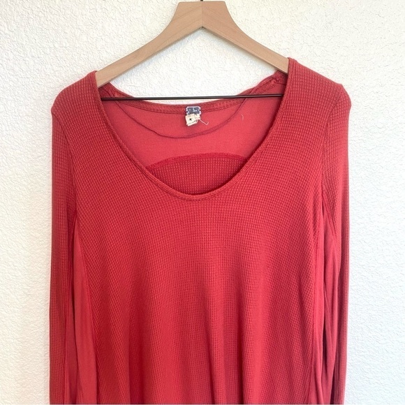 Free People Malibu Thermal Lagenlook Boho Top in Pink Coral Small - Picture 2 of 11